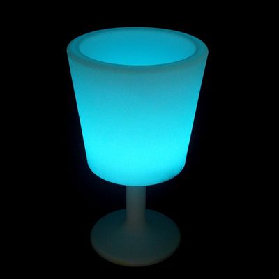 ワイヤレス制御 室内と屋外用のスタンド付き プラスチック製のライトアップされた氷桶