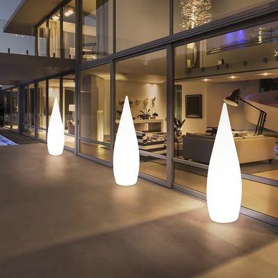 プラスチック 輝き灯 LED 床ランプ 屋外庭園パーティの飾り付け