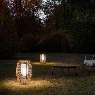 IP65 ラタン織り太陽光灯 3500K ラタン太陽光発電の庭灯