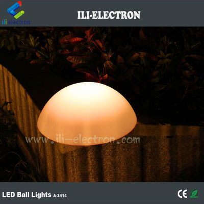 プラスチックの電池で充電できるLEDライトボール