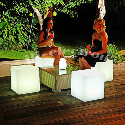 LED充電可能 プラスチック家具 屋外家具 LED立方体照明