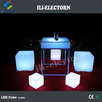 イベントのレンタのために led キューブチェア