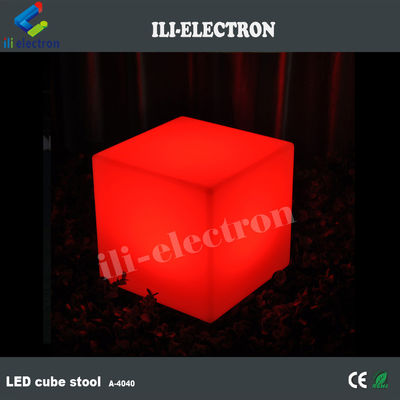 PEプラスチックのライトアップ 3D LED キューブ