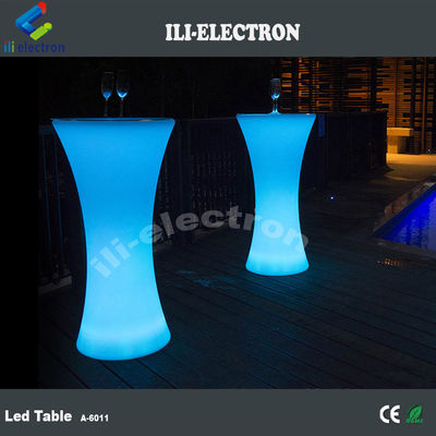 屋内と屋外で使用されるハイトップLEDビストロテーブル