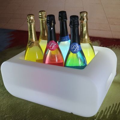 CE/ROHS証明書 SMD 5050 PE プラスチックLEDアイスバケツ 16色変色照明