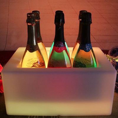 16色 変化する PE プラスチック LED アイス バケツ IP65 防水 ビール シャンパン