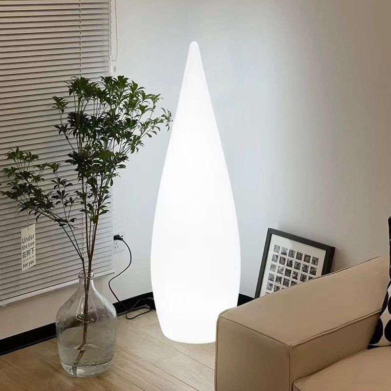 プラスチック 輝き灯 LED 床ランプ 屋外庭園パーティの飾り付け