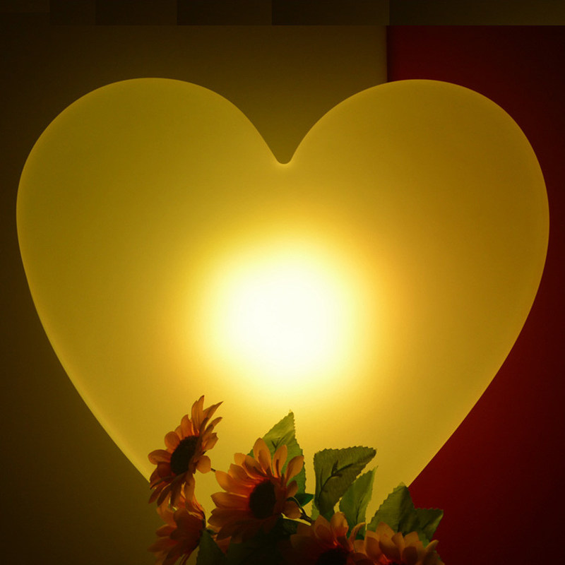 16色の変化 LED 輝く心臓ランプ