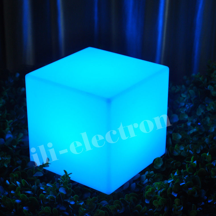 PE プラスチック 変色 照明 固体 LED 輝き キューブ